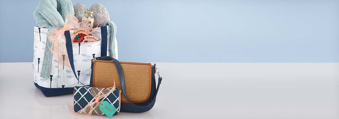 Collection of Thirty-One products